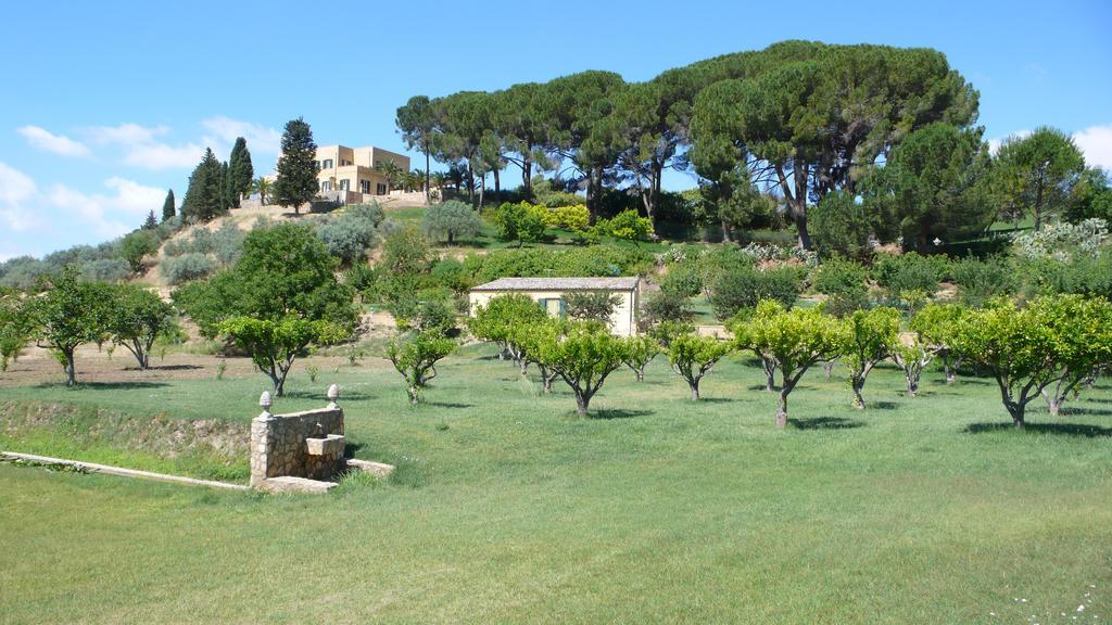 Tenuta Bartoli Maison De Charme Villa Mazzarino Exterior photo