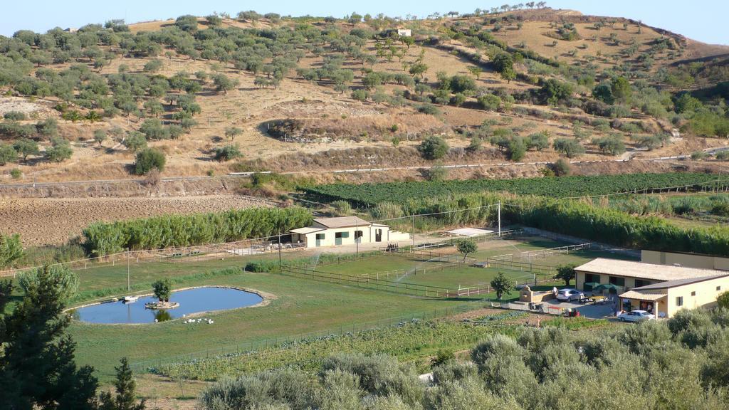 Tenuta Bartoli Maison De Charme Villa Mazzarino Exterior photo